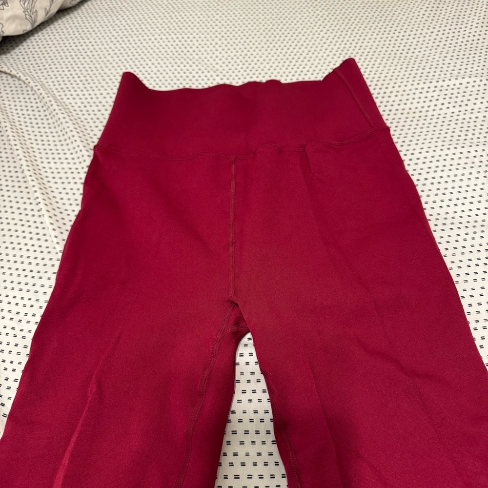 Sculptknit by Fabletics RedLeggings - Picture 3 of 8